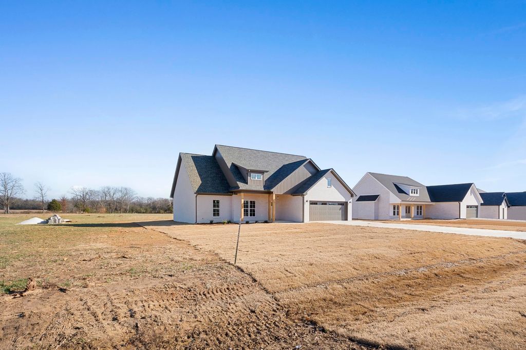 Photo of 237 Co Rd 144, Killen, AL 35645 (MLS # 530096)