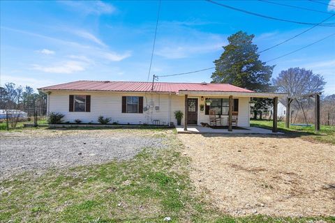 587 Co Rd 1343 Vinemont AL 