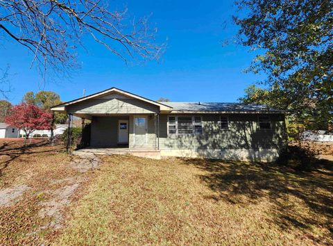 1113 James St SW Cullman AL 35055