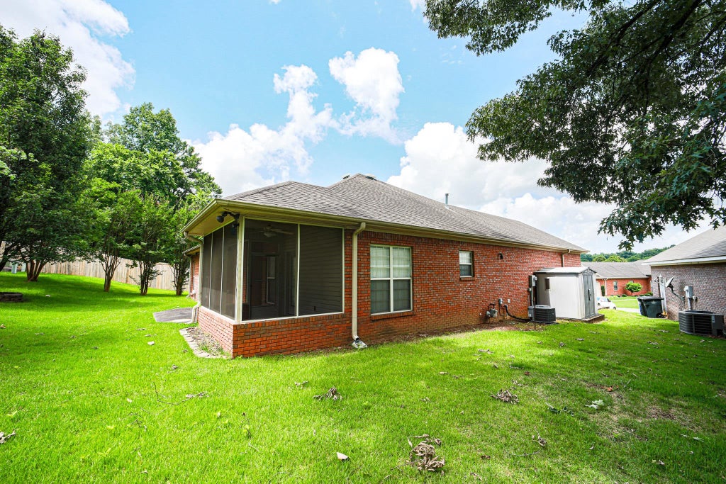 Photo of 2367 Parc Pl, Florence, AL 35630 (MLS # 529391)