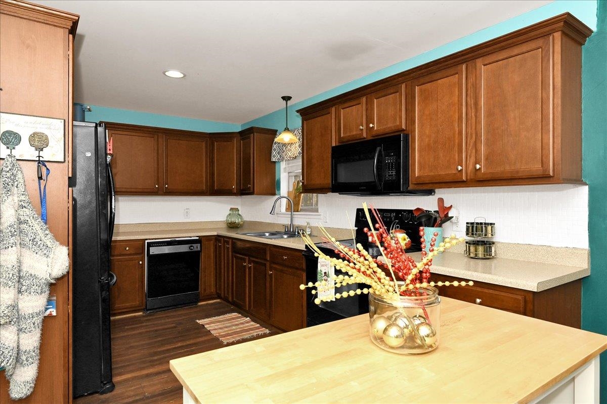 1407 Briarwood Dr SE