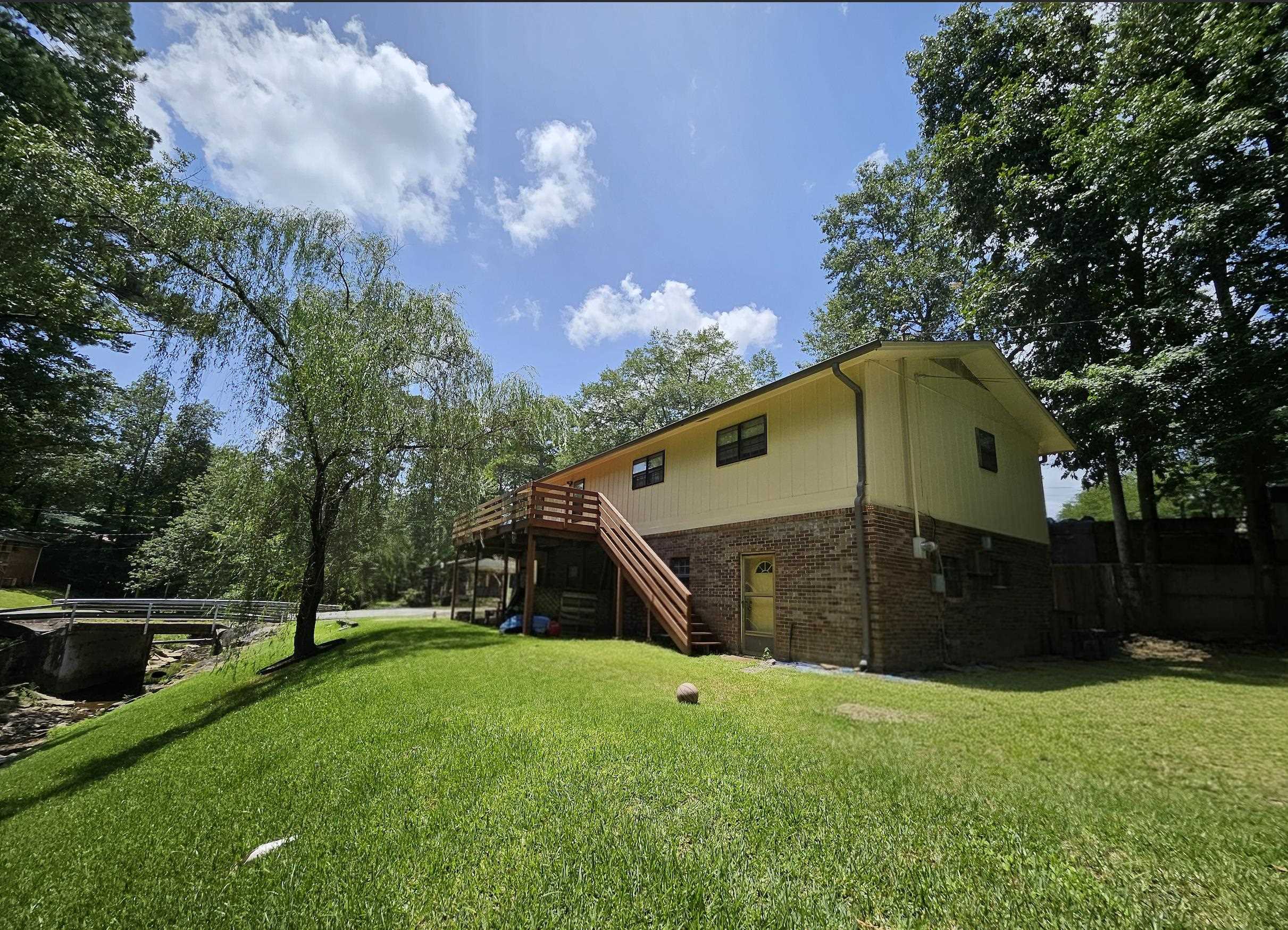 1816 Briarwood Ln SE