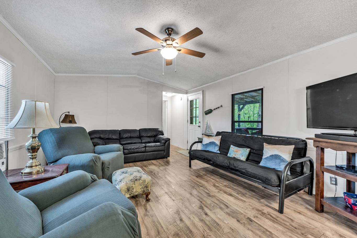 329 Co Rd 949