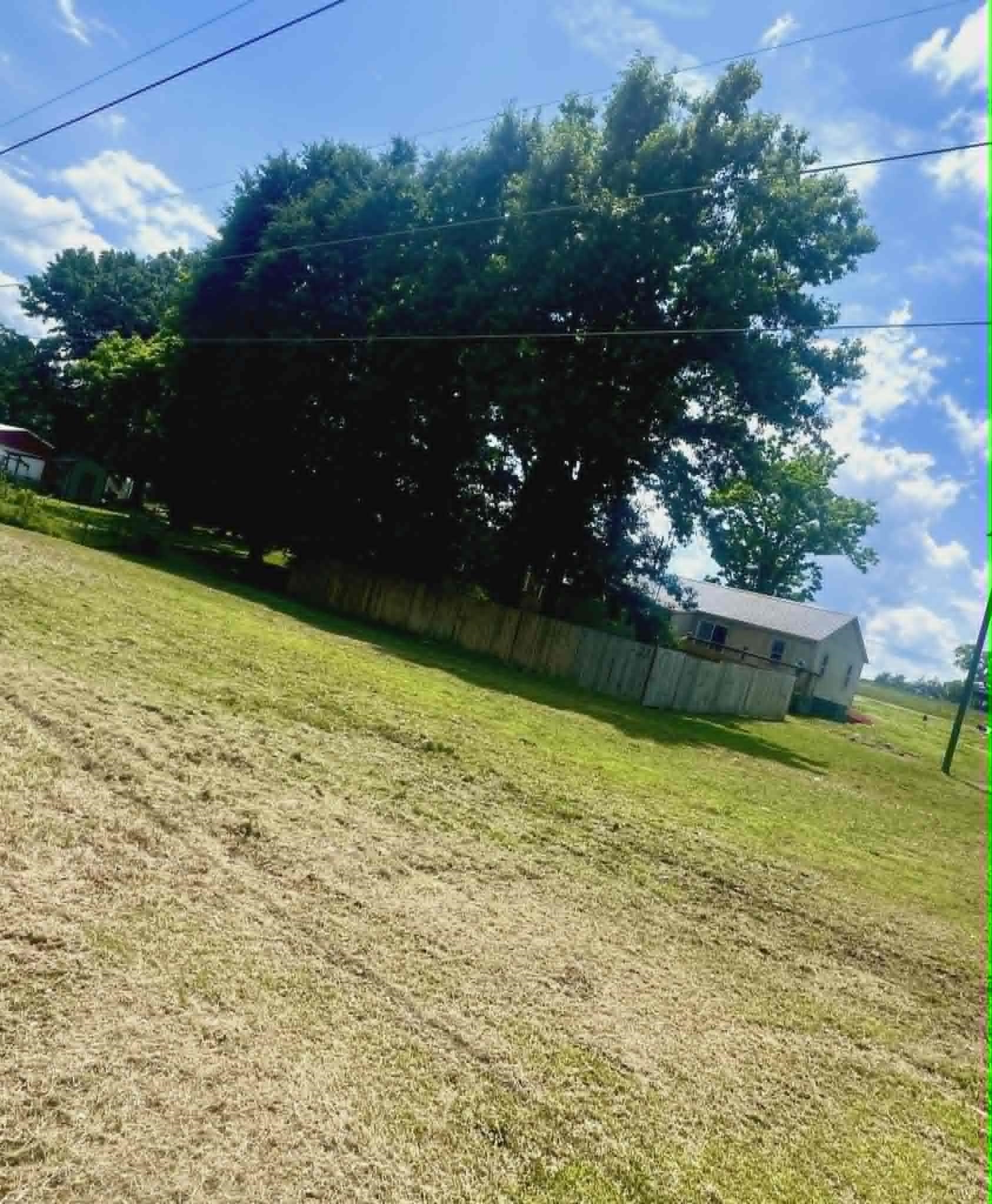 720 Smith Ln - Photo 3