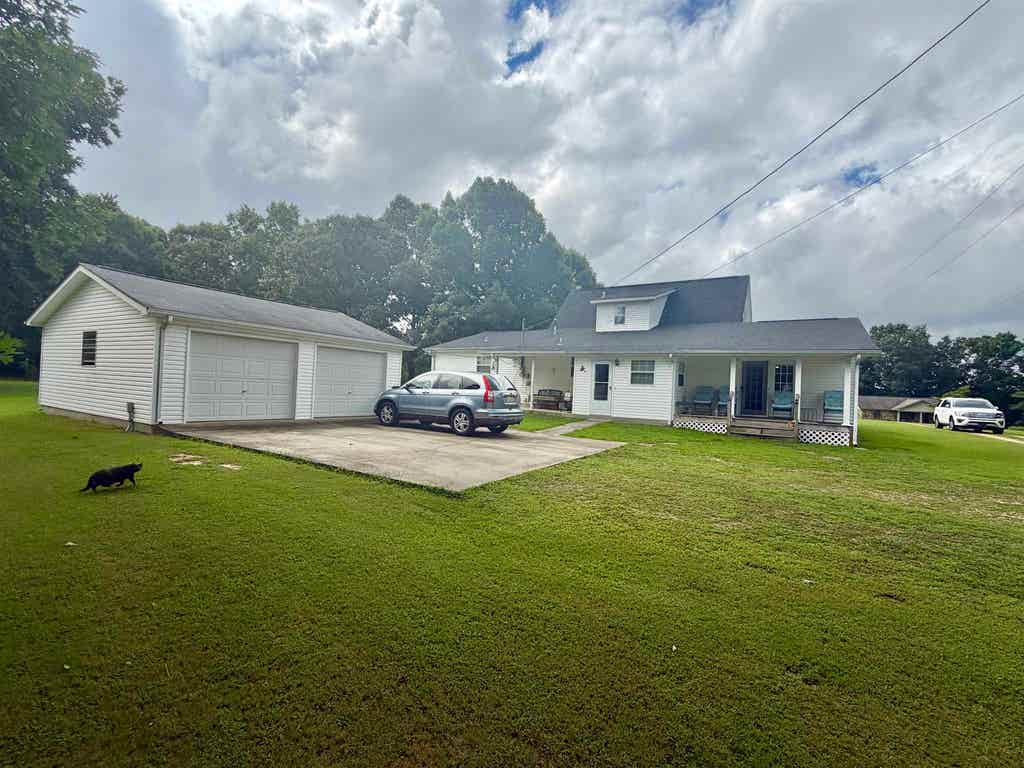 Photo of 114 Co Rd 326, Florence, AL 35630 (MLS # 530141)