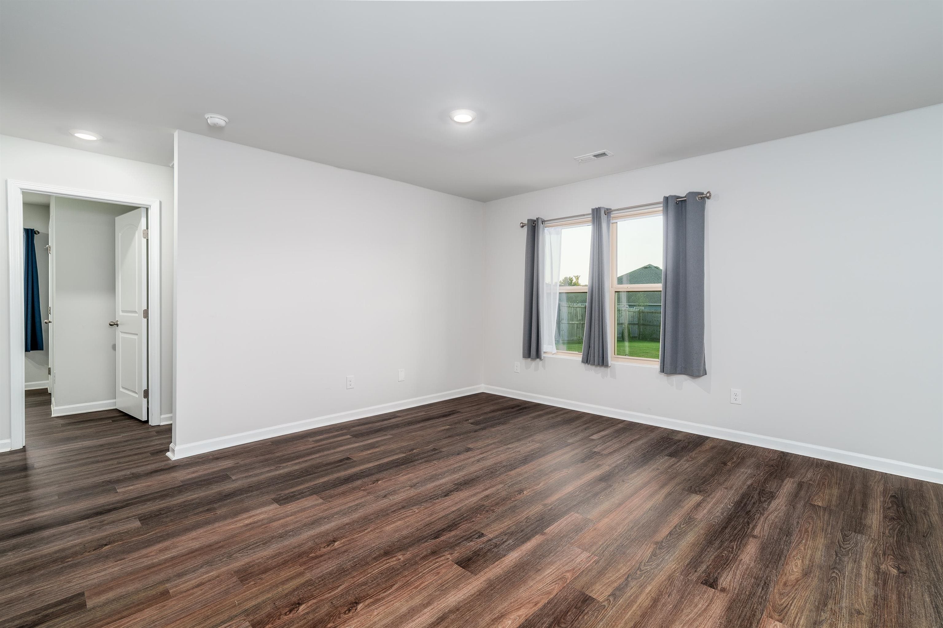 275 Ashland Dr