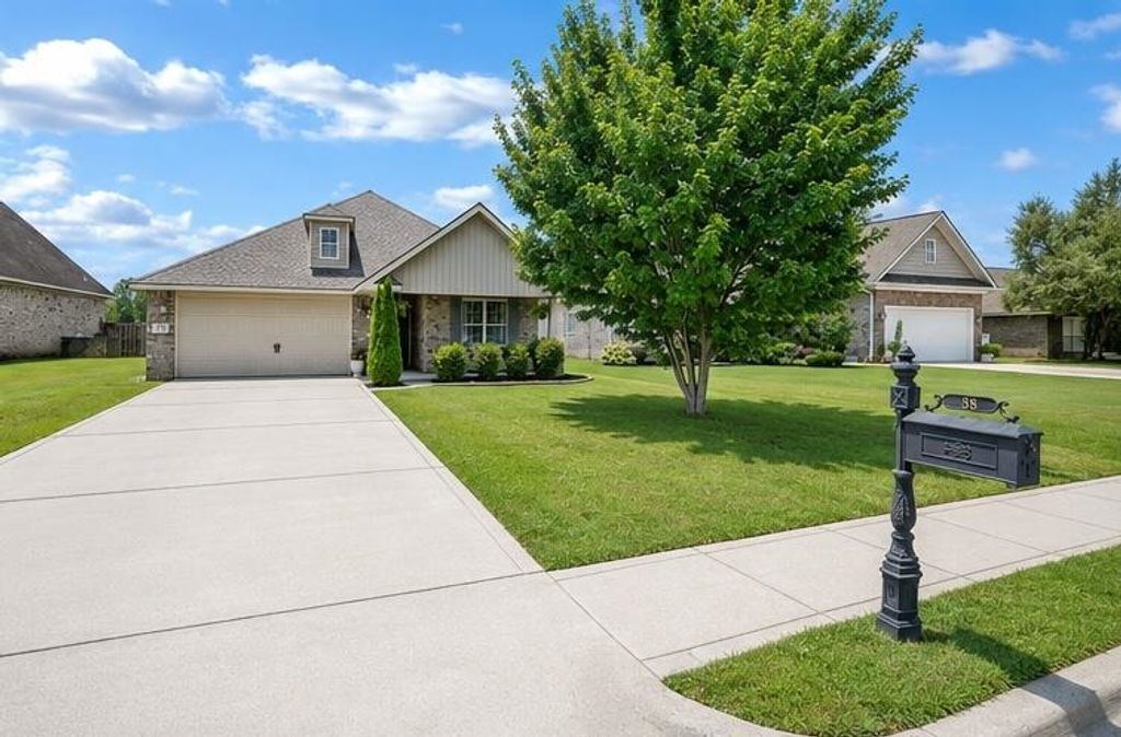 Photo of 38 Owensby Way, Trinity, AL 35673 (MLS # 529957)