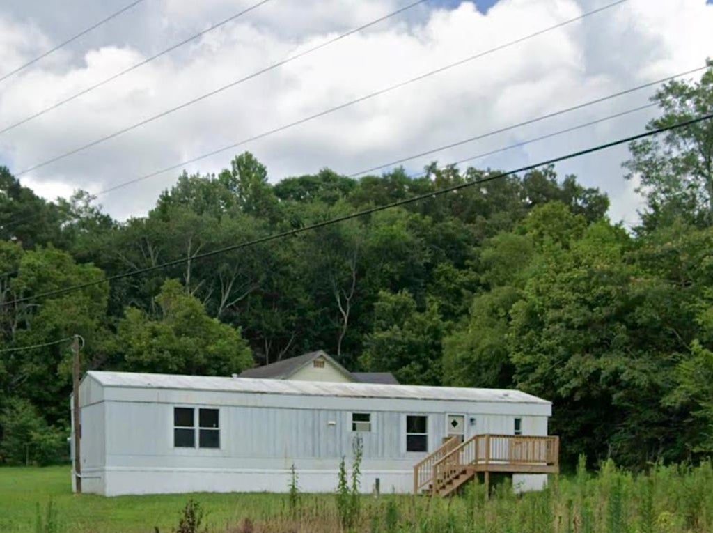 Photo of 246 Co Rd 1371, Vinemont, AL 35179 (MLS # 531614)