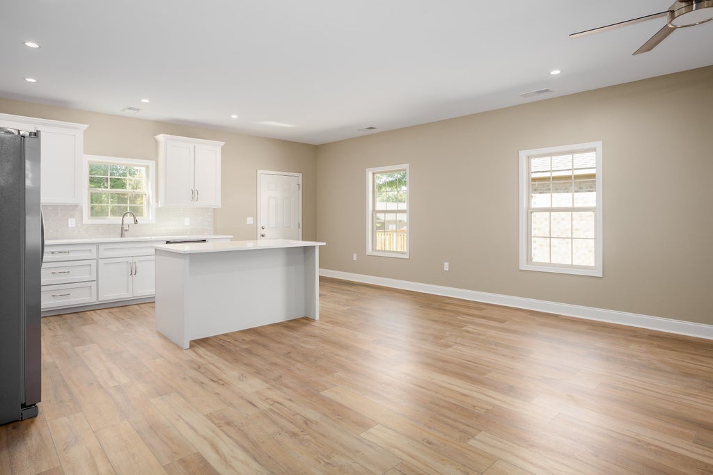 Photo of 519 Fulton St, Florence, AL 35630 (MLS # 531124)