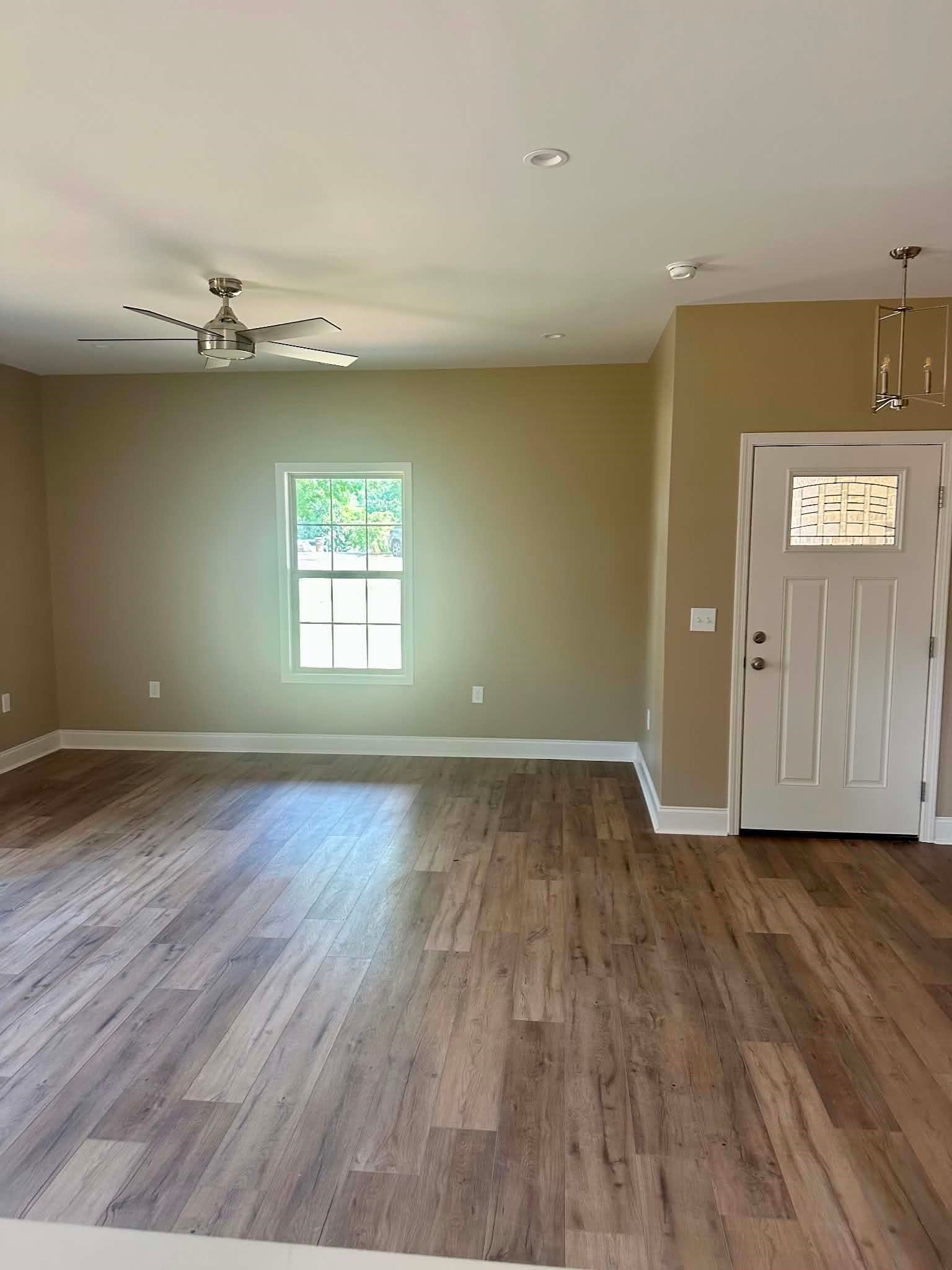 519 Fulton St - Photo 3