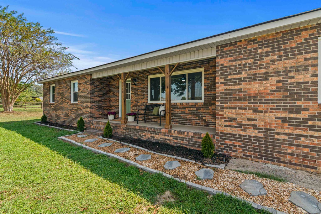 Photo of 6028 Co Rd 1545, Cullman, AL 35058 (MLS # 531162)