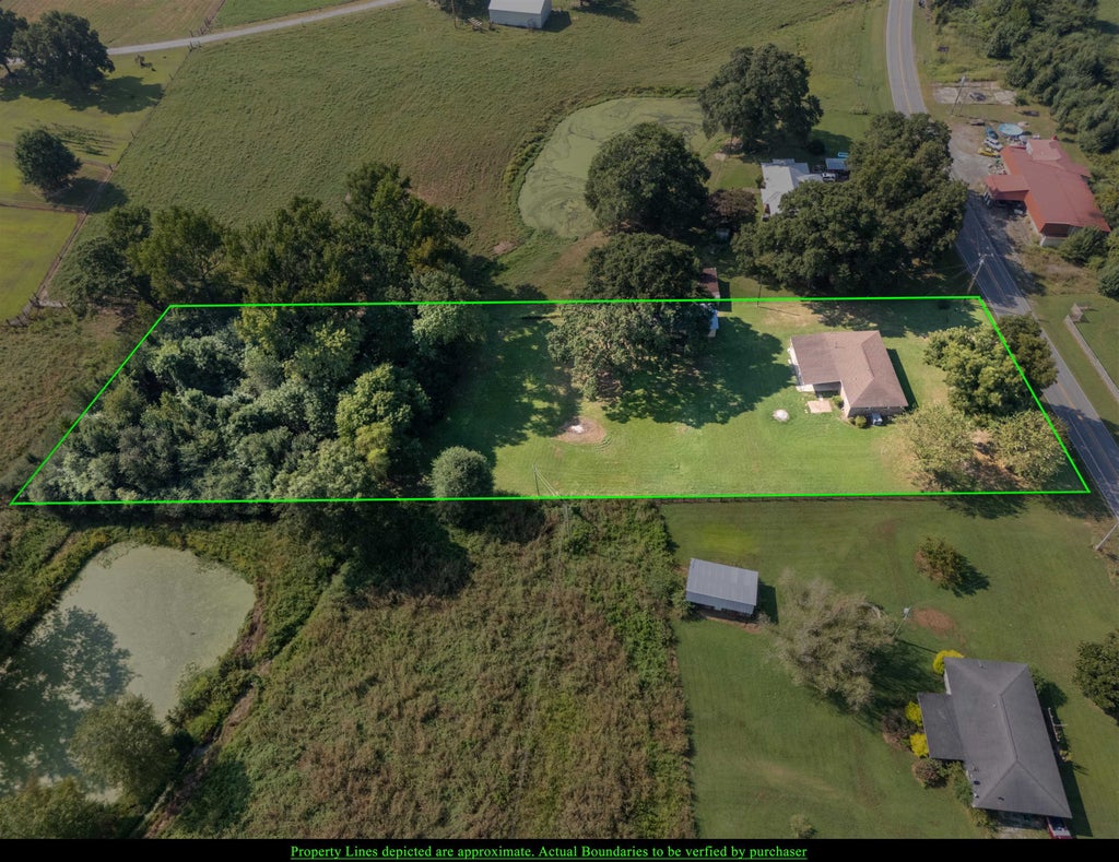 Photo of 6028 Co Rd 1545, Cullman, AL 35058 (MLS # 531162)