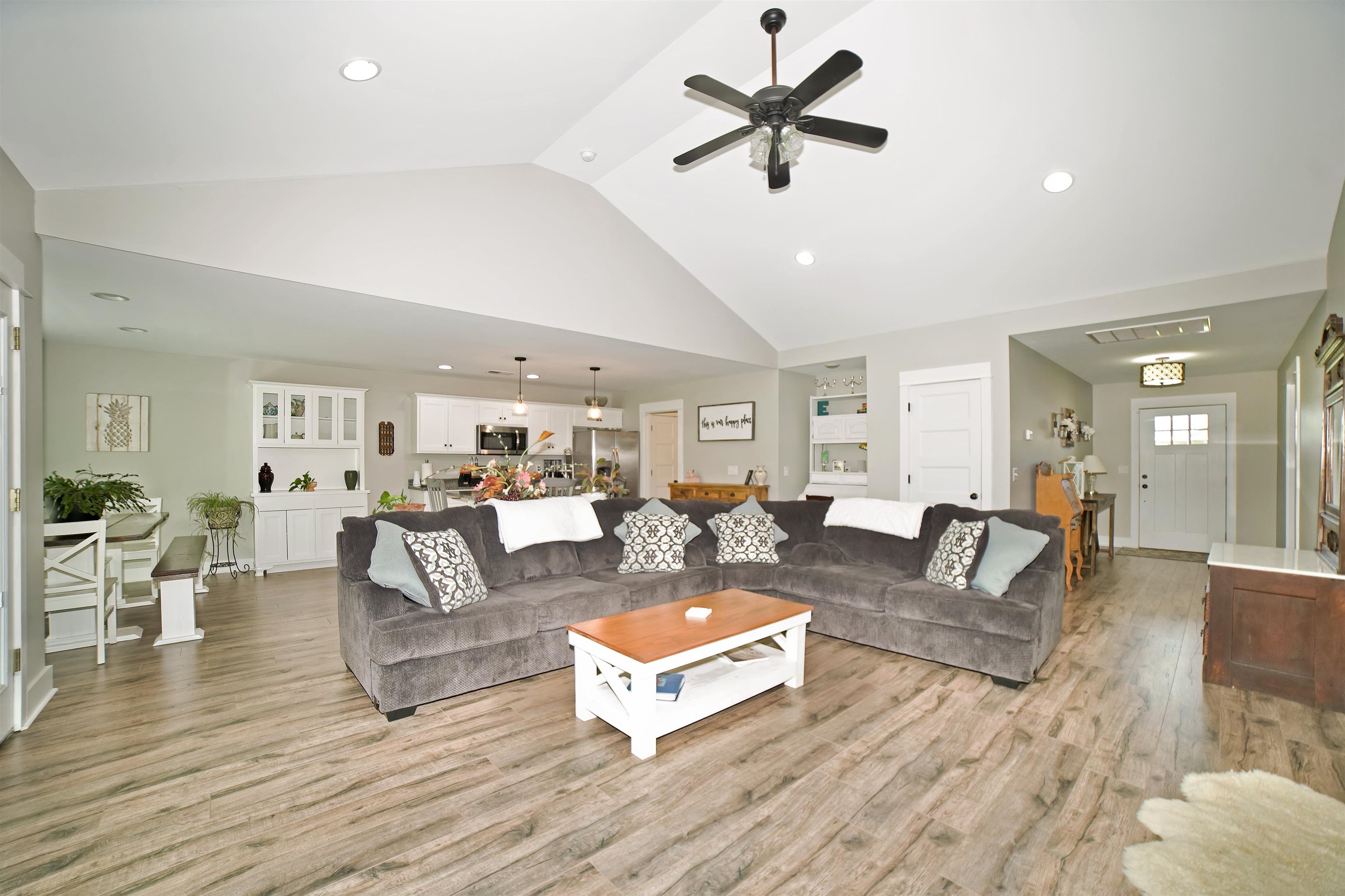 1840 Fox Meadow Tr