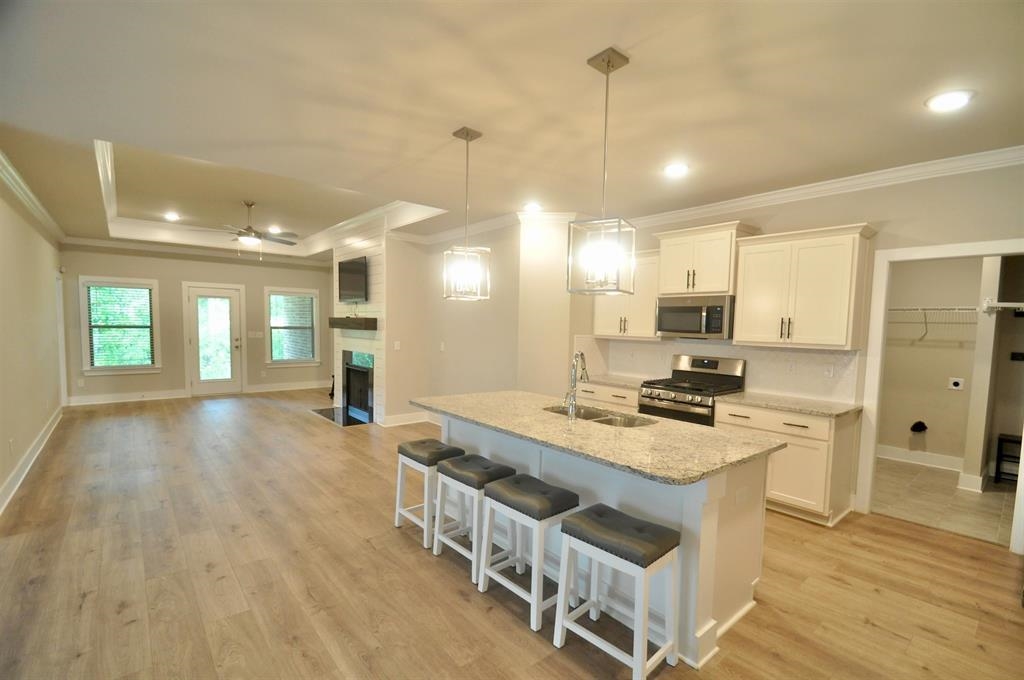 1824 Anise Cir SE