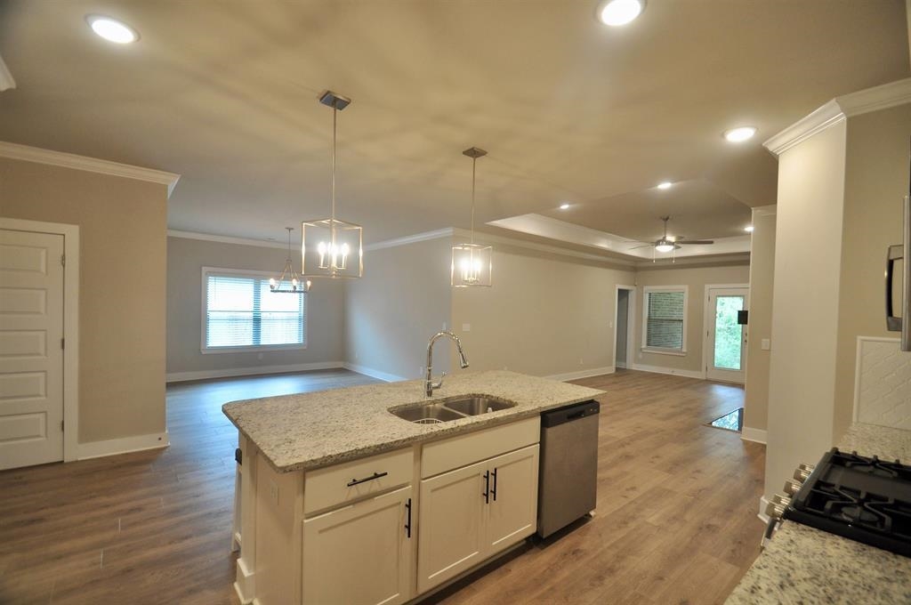 1824 Anise Cir SE