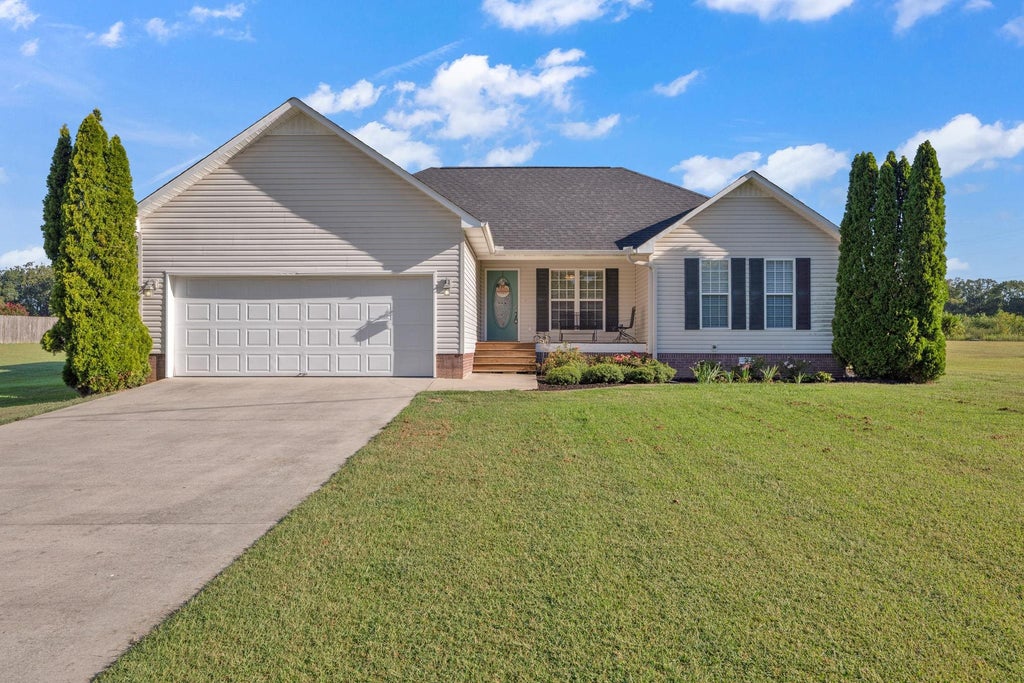 Photo of 822 Co Rd 1251, Vinemont, AL 35179 (MLS # 531207)