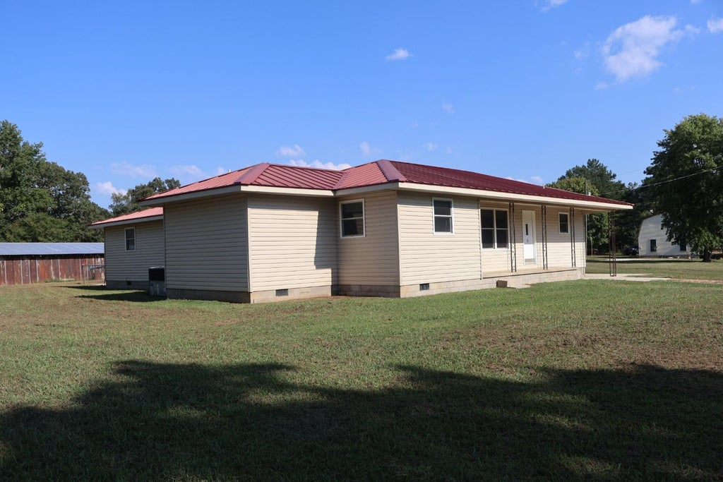 Photo of 1690 Lime Rock Rd, Tuscumbia, AL 35674 (MLS # 531067)