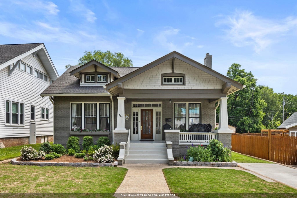 Photo of 764 Meridian St, Florence, AL 35630 (MLS # 529861)