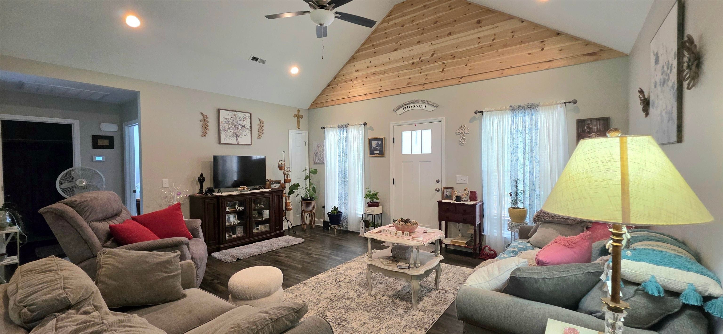 708 Co Rd 1447