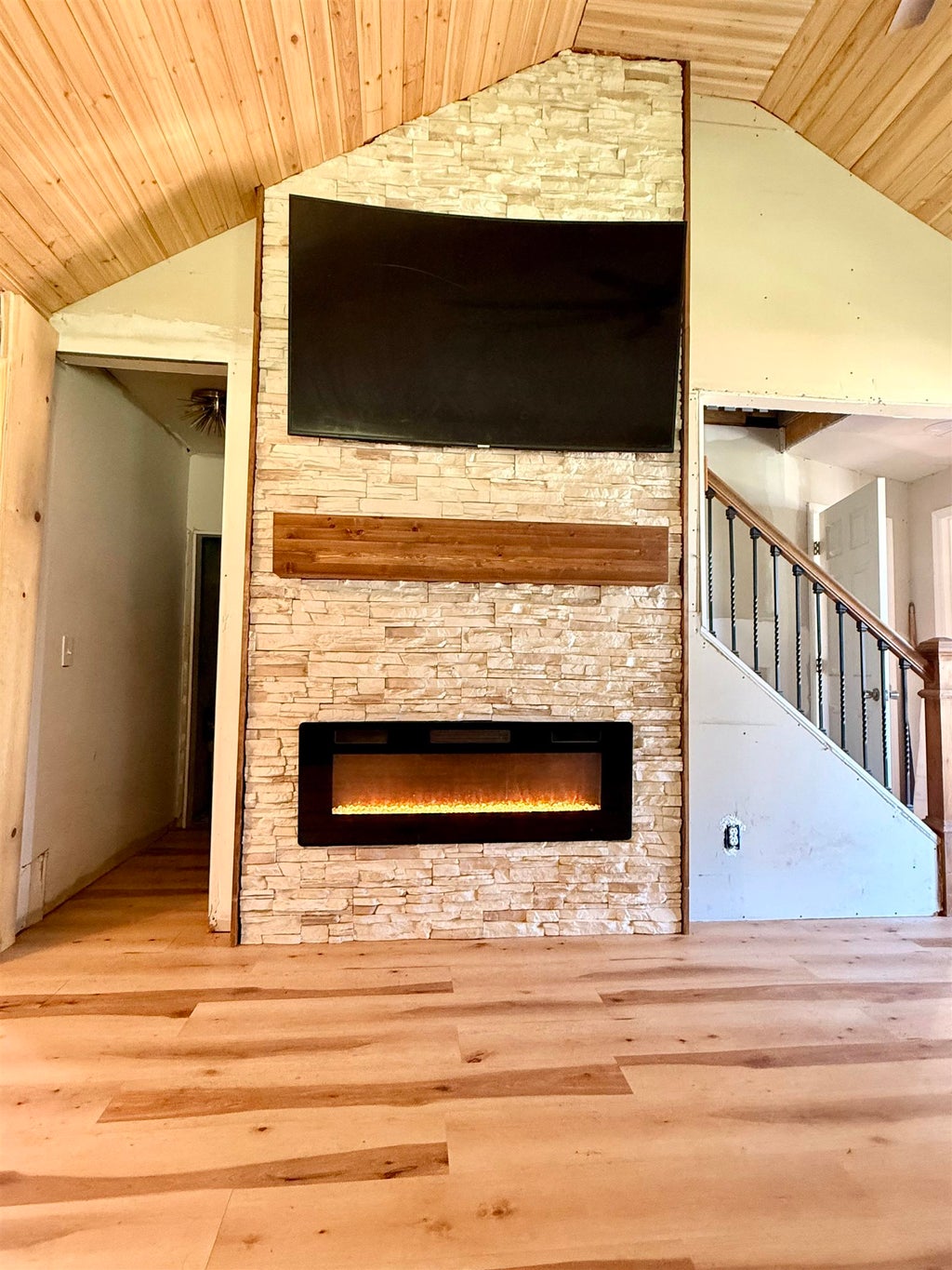 Photo of 374 Stateline Rd, Loretto, TN 38469 (MLS # 529370)