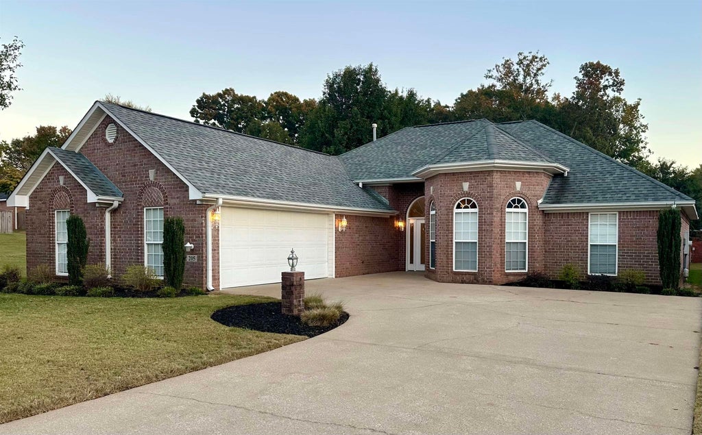 Photo of 205 Casey Ln, Florence, AL 35633 (MLS # 531814)