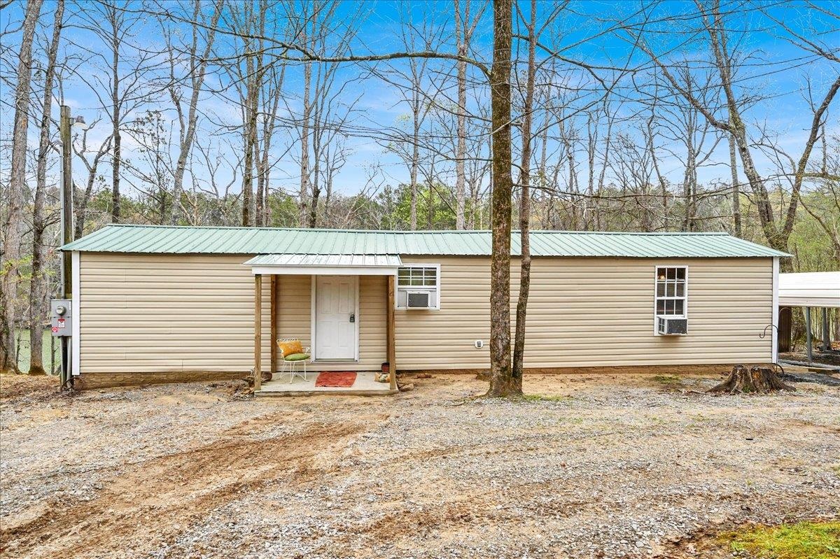 671 Maggie Ln