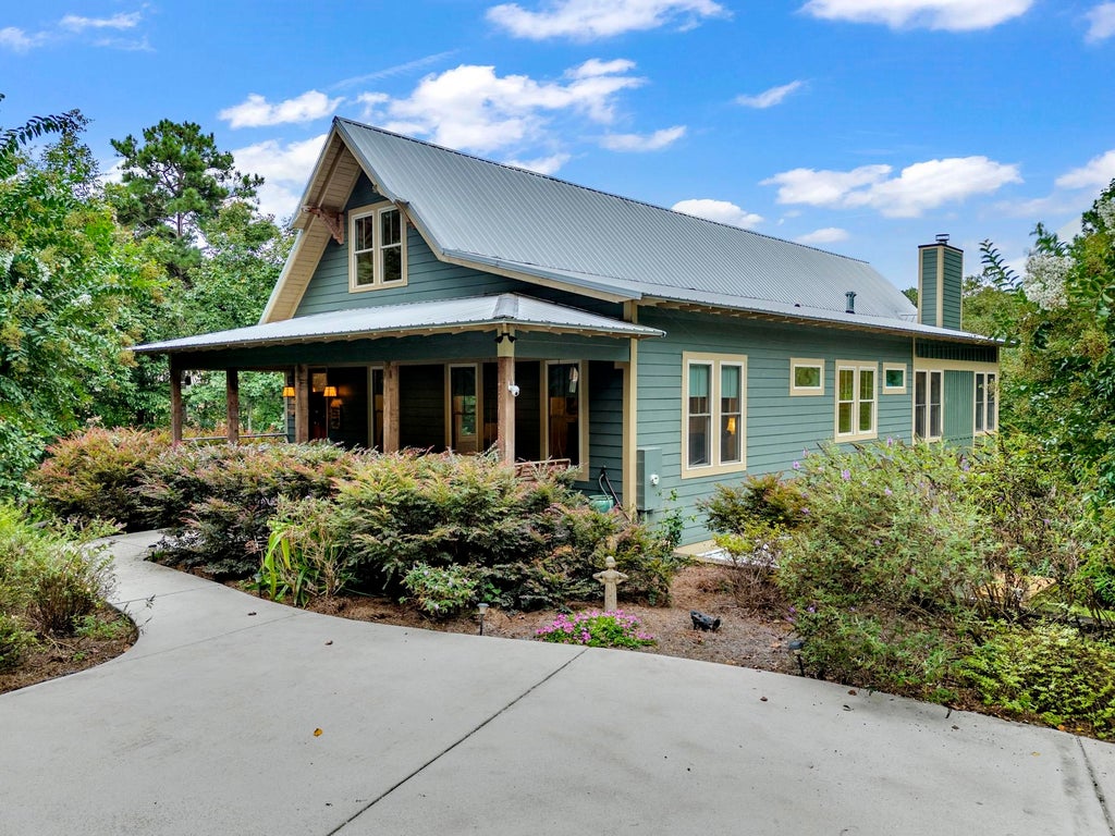 Photo of 725 Co Rd 82, Bremen, AL 35033 (MLS # 531257)