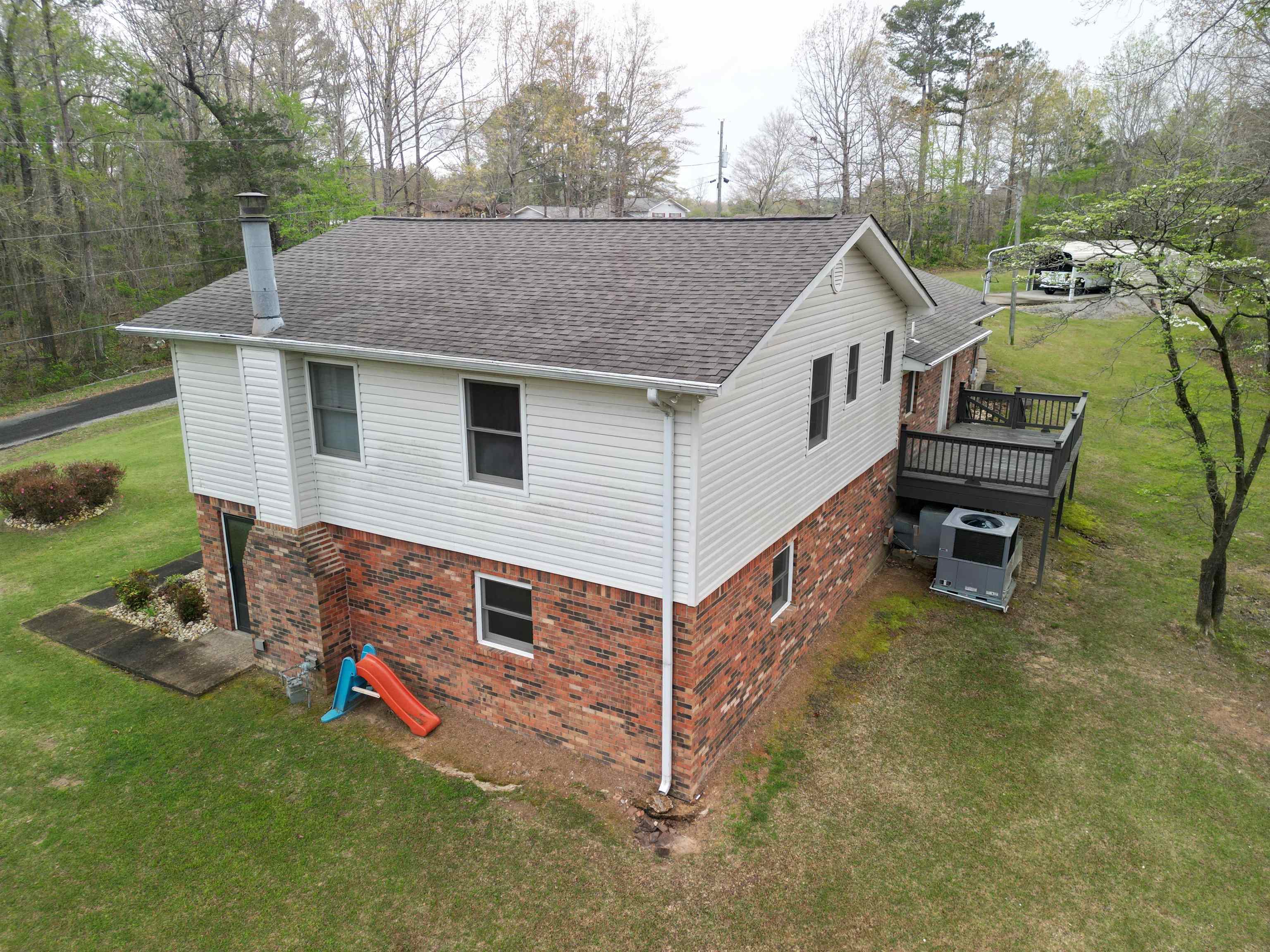 246 Walnut St - Photo 3