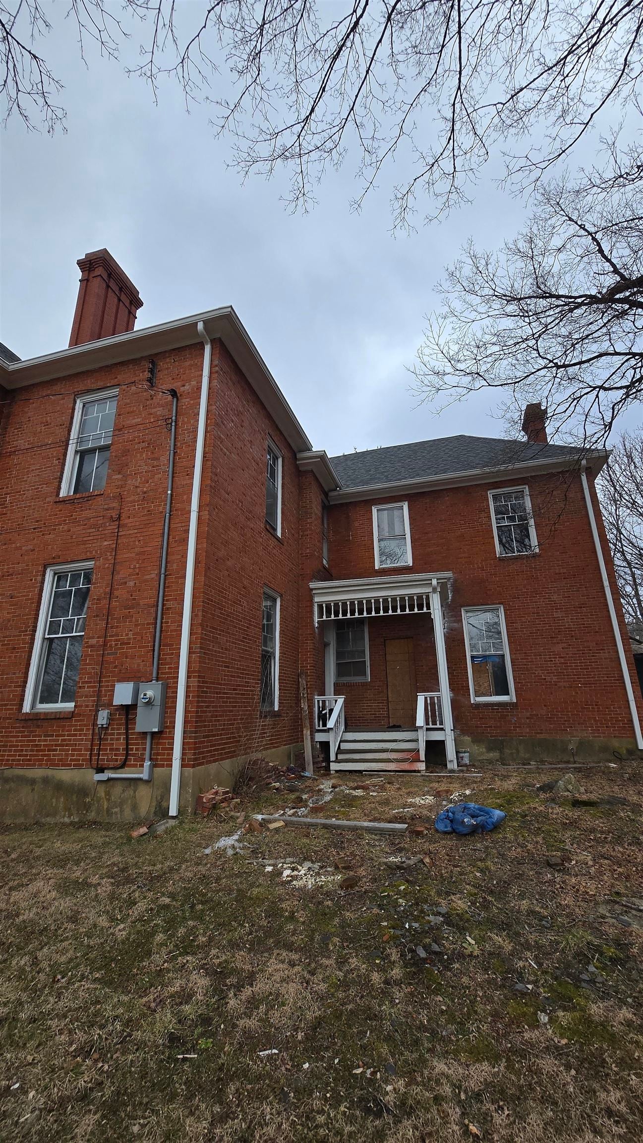 19 First Street SW
