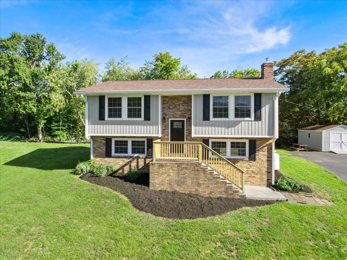 325 Mulberry Drive