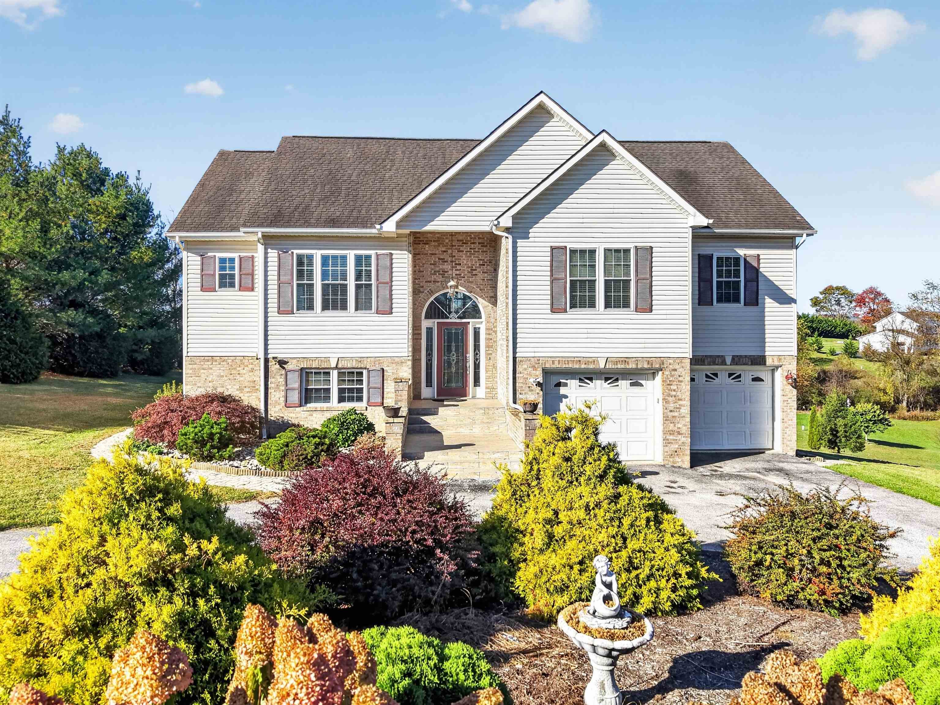 1701 Stratford View Drive