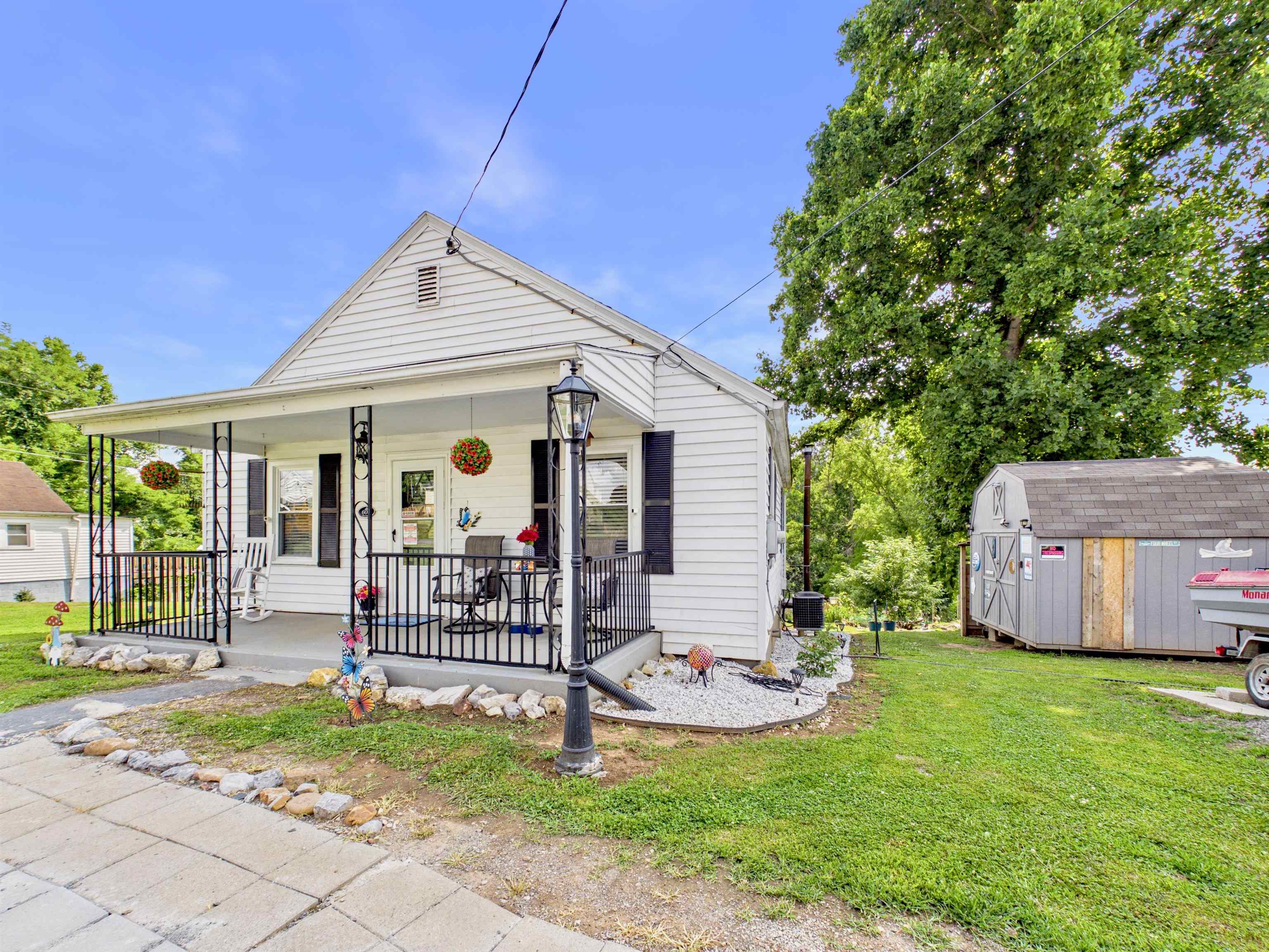 605 Giles Street