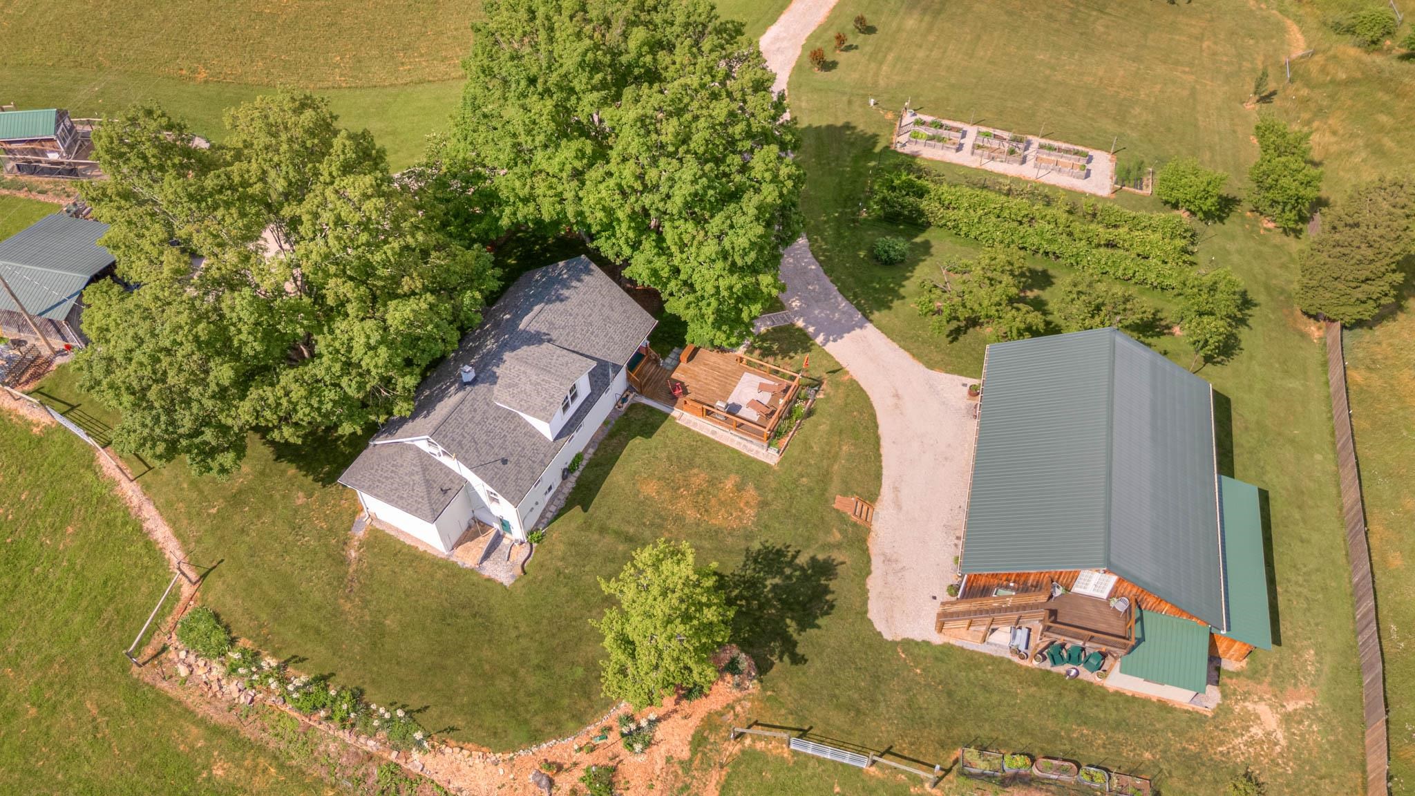9169 BEAR CLAW FARMS Lane