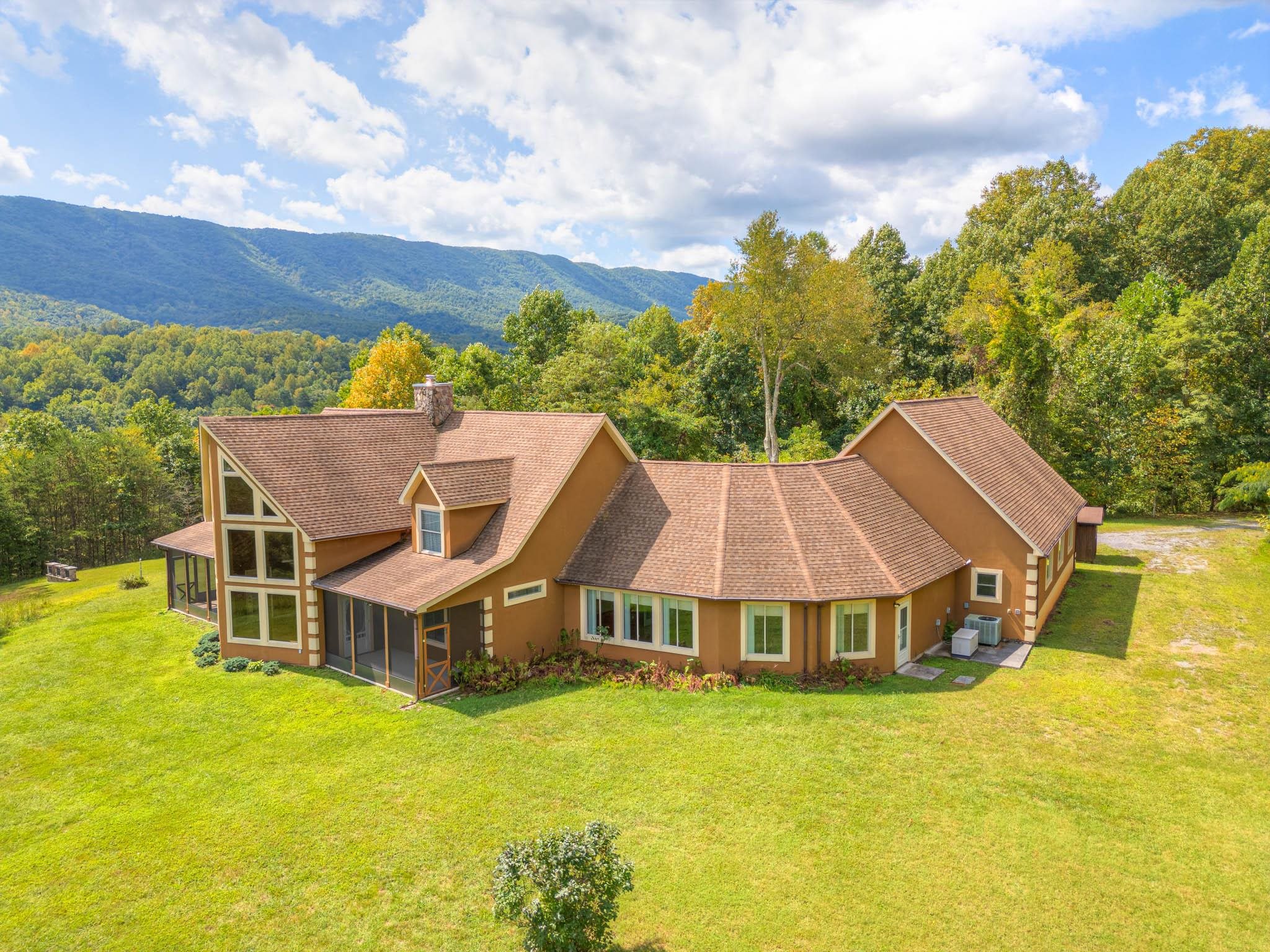 1782 WOLF CREEK Road