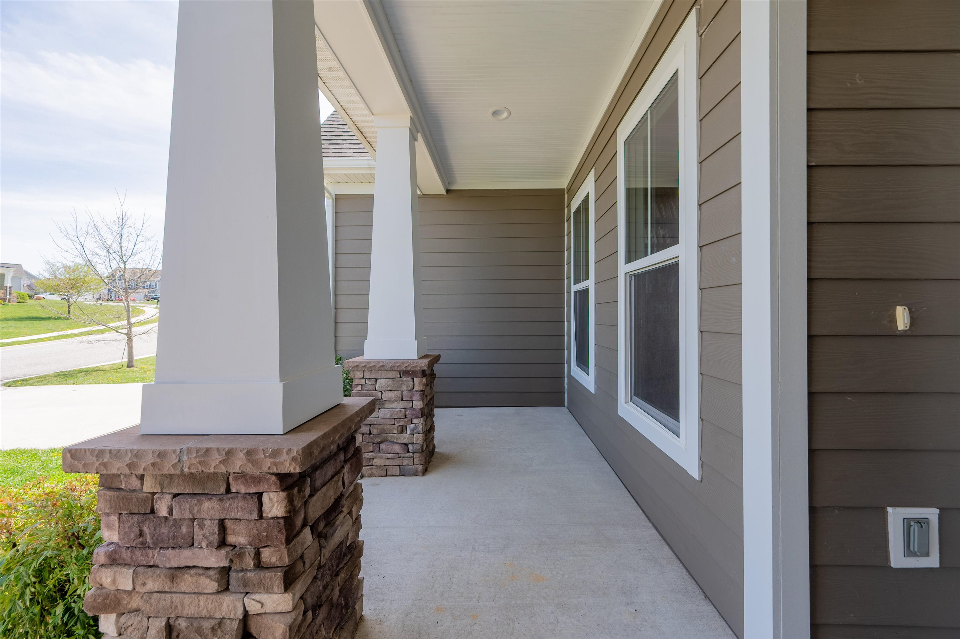 2306 Scenic Ridge Circle