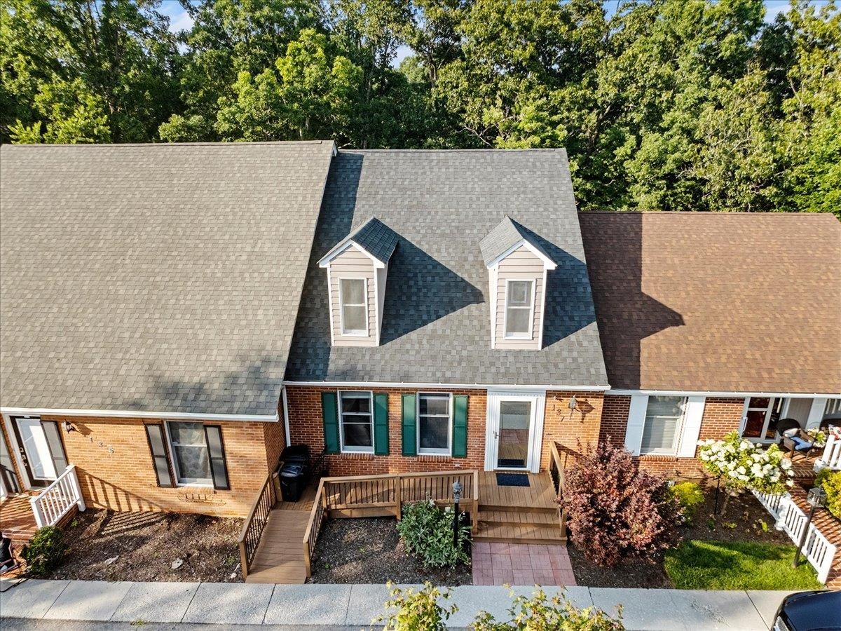 137 Greenbrier Drive