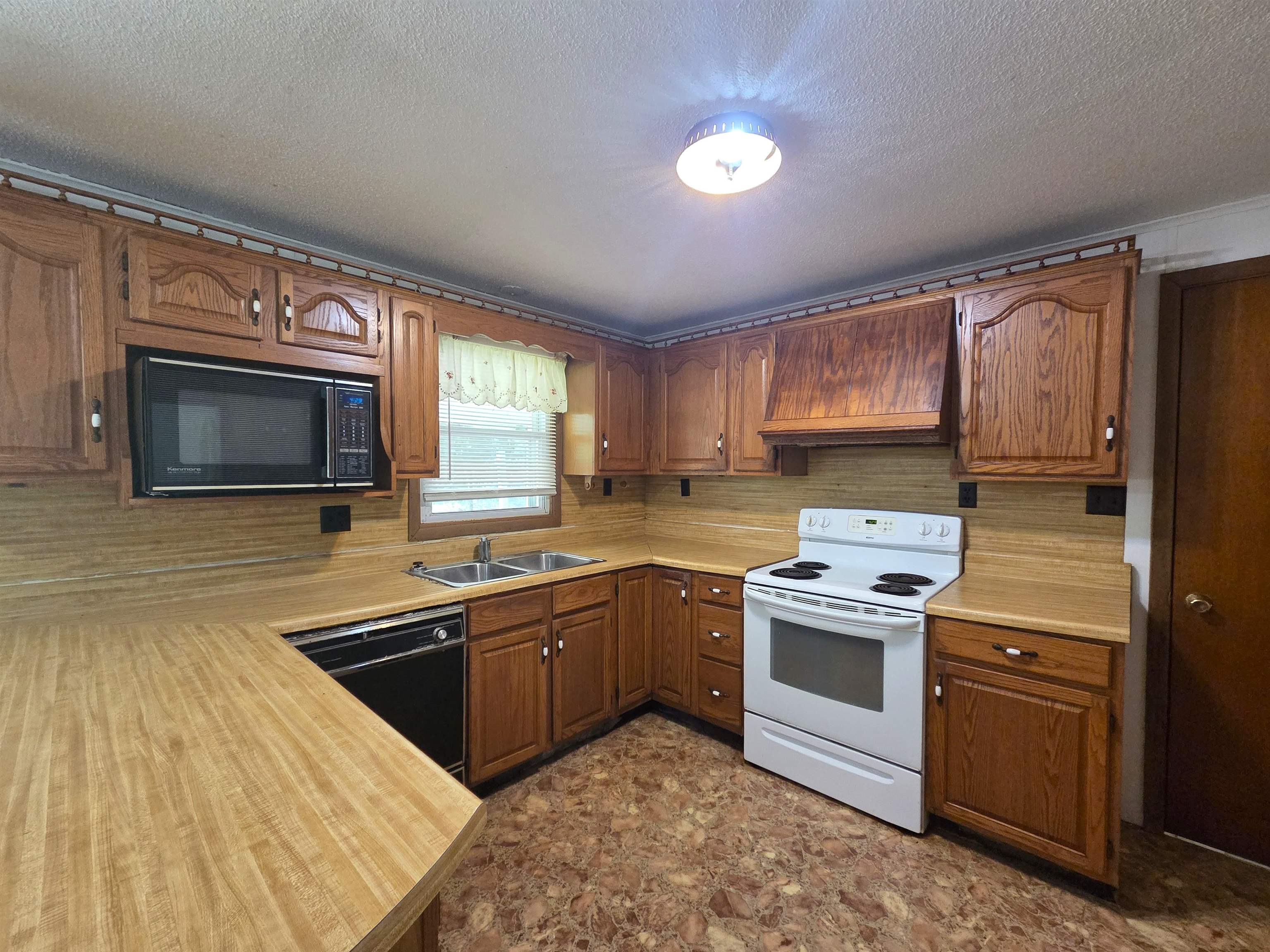 1210 Wolf Creek Road