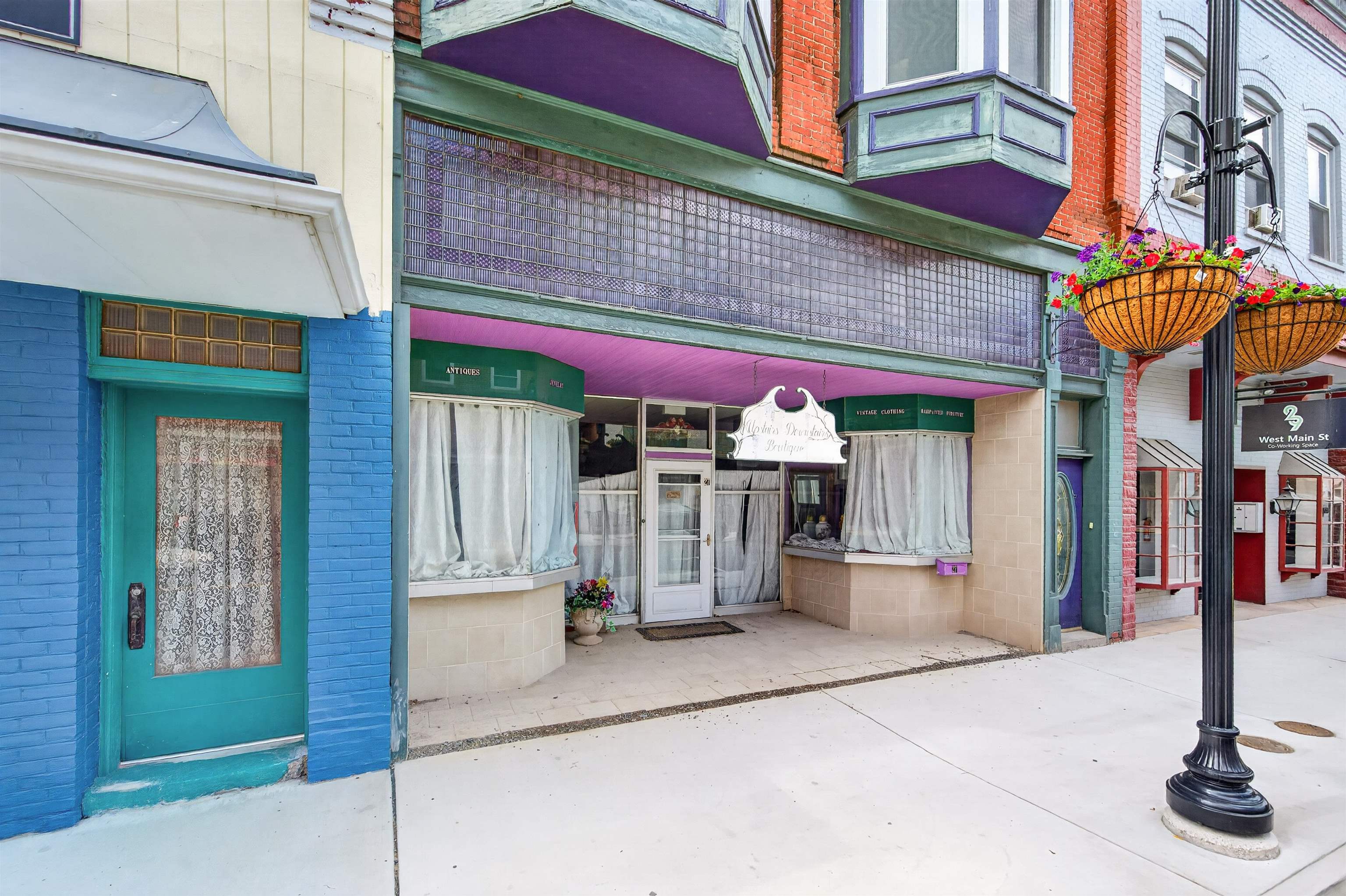 27 W Main Street