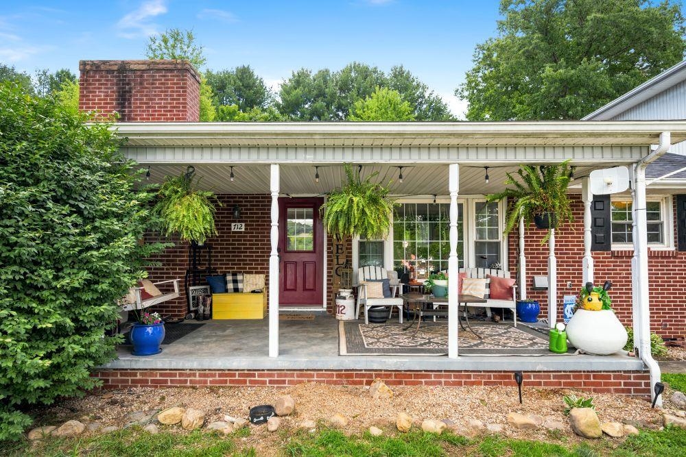 712 Mercer Road