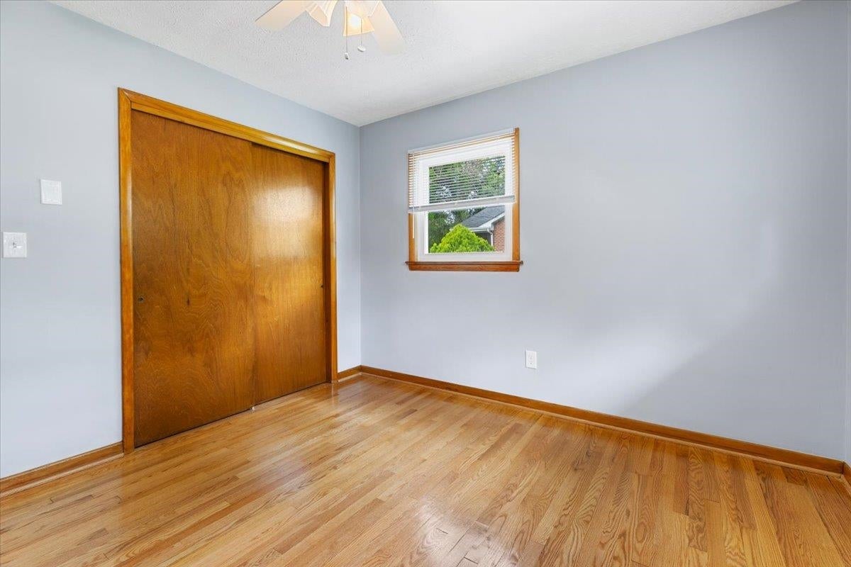 Listing 11
