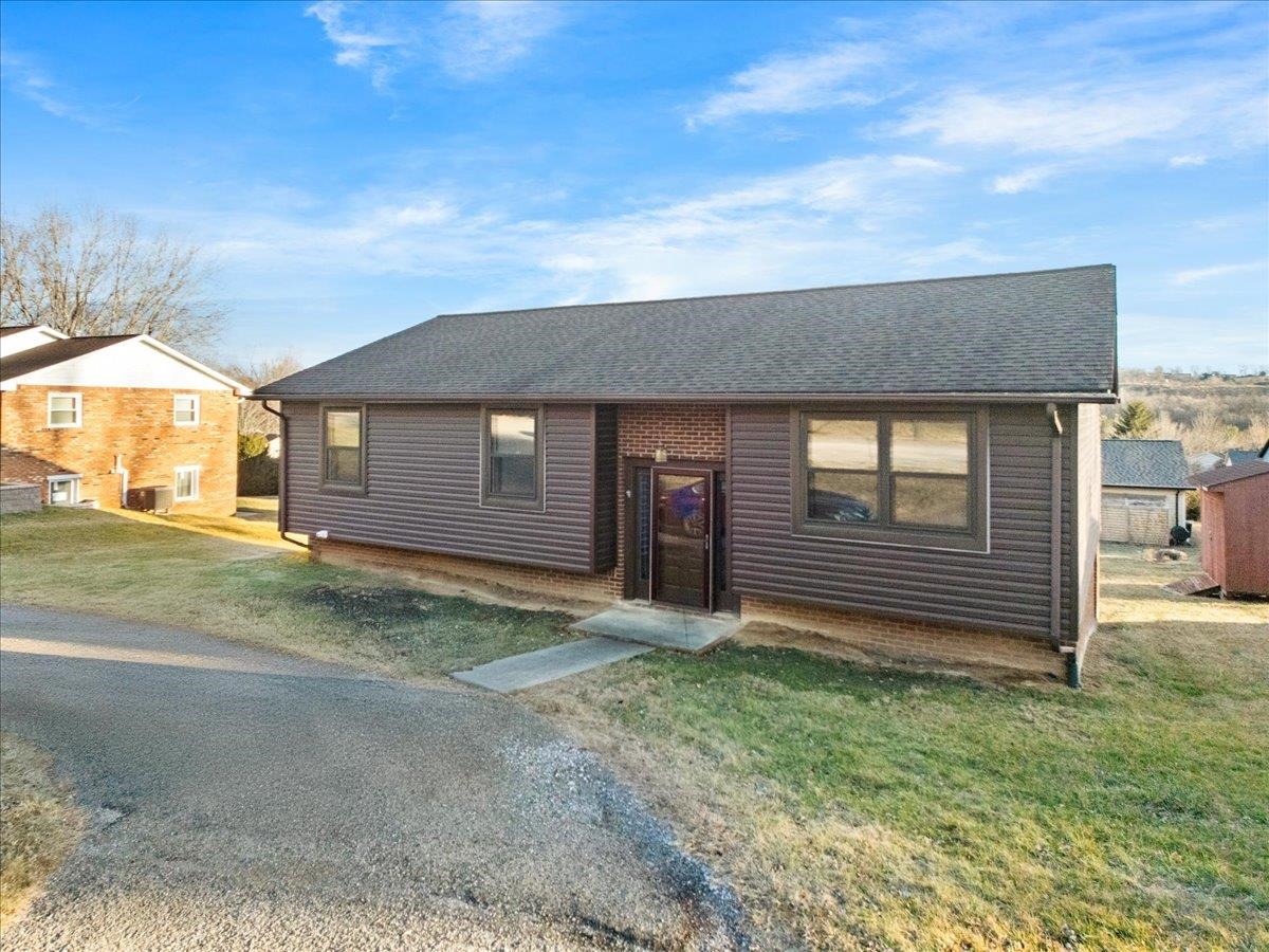 595 Freedom Viaduct NW