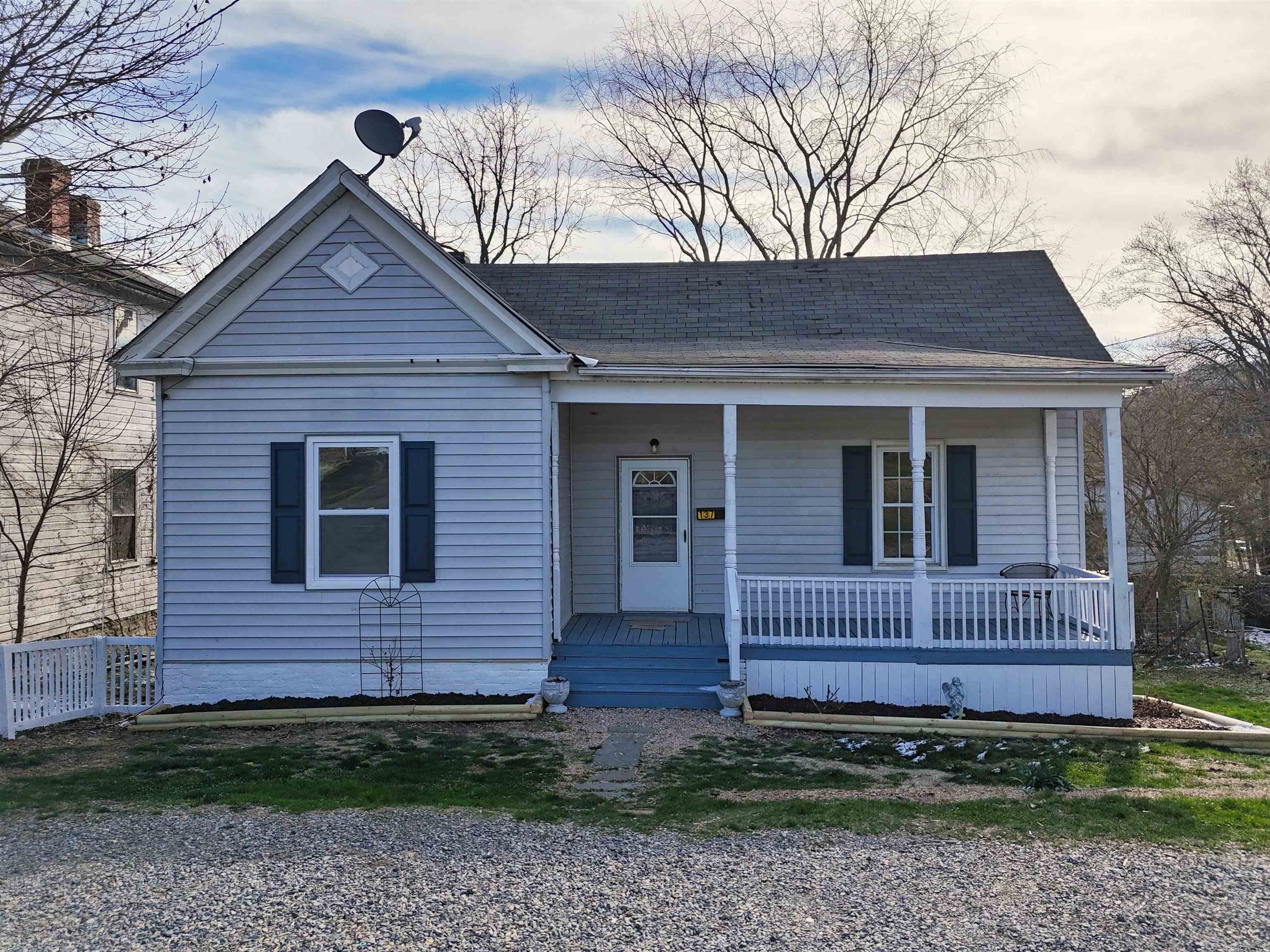 137 LAGRANGE Street