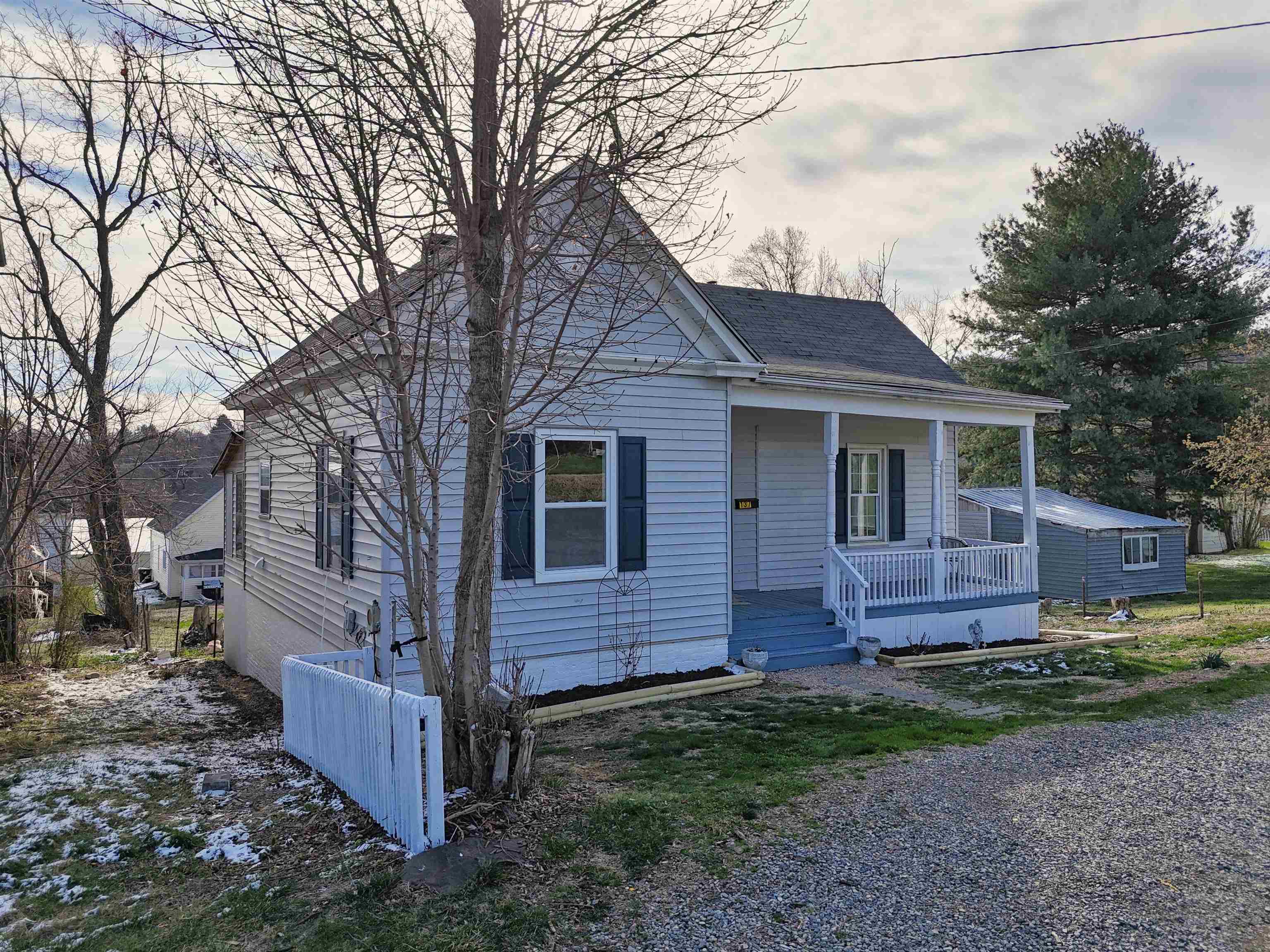 137 LAGRANGE Street