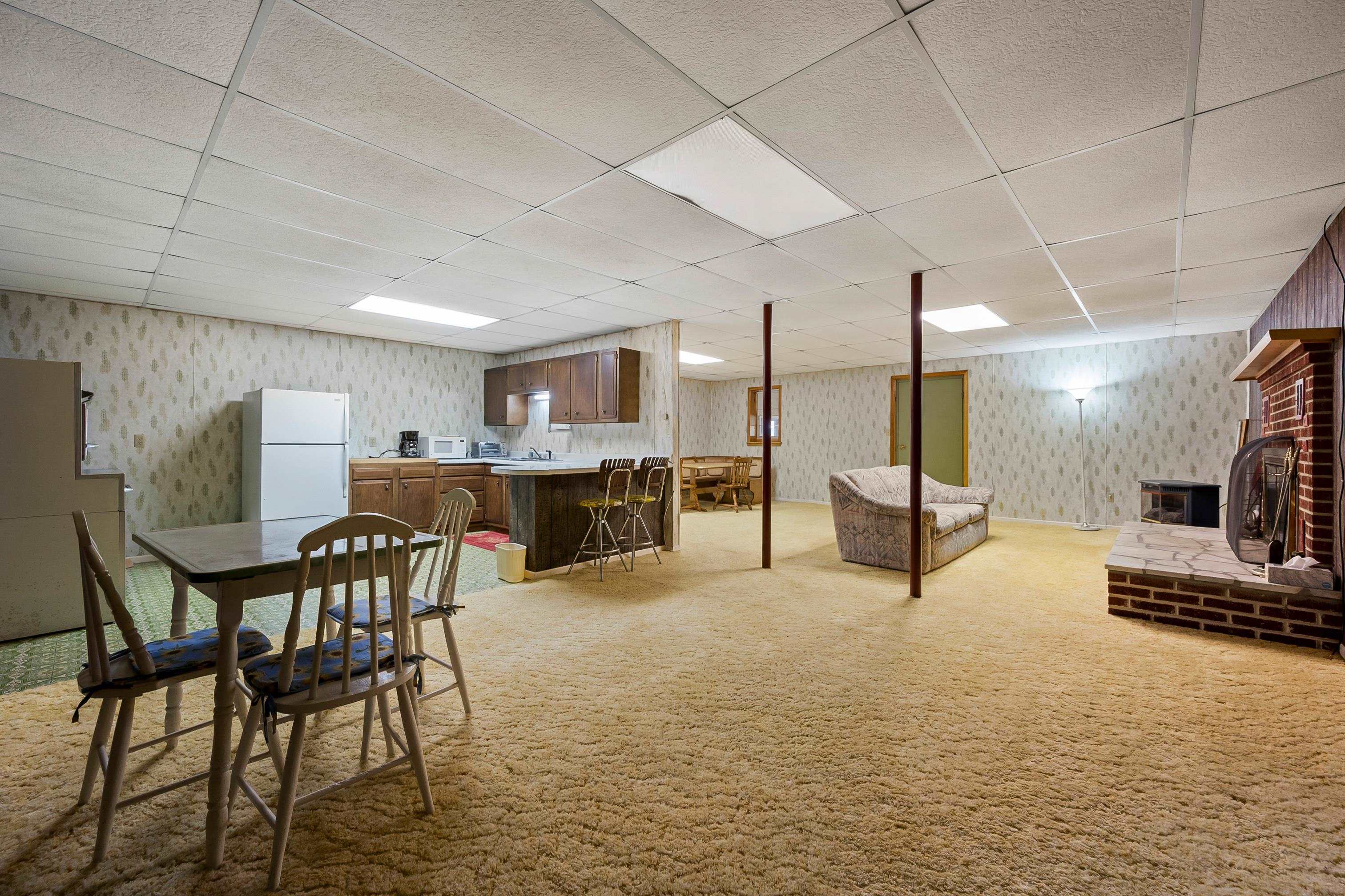 Rural Retreat, Virginia 24368, United States, 3 Bedrooms Bedrooms, ,3 BathroomsBathrooms,Residential,Pending,59132