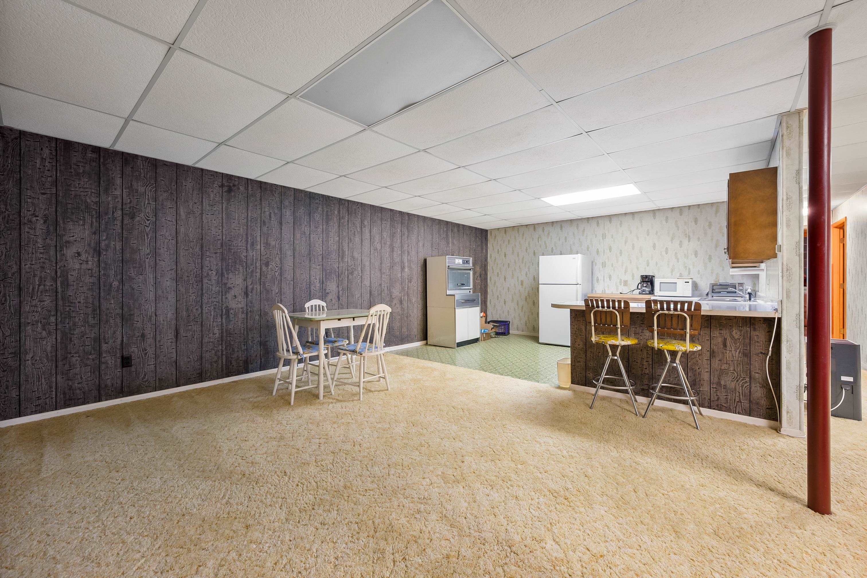 Rural Retreat, Virginia 24368, United States, 3 Bedrooms Bedrooms, ,3 BathroomsBathrooms,Residential,Pending,59132