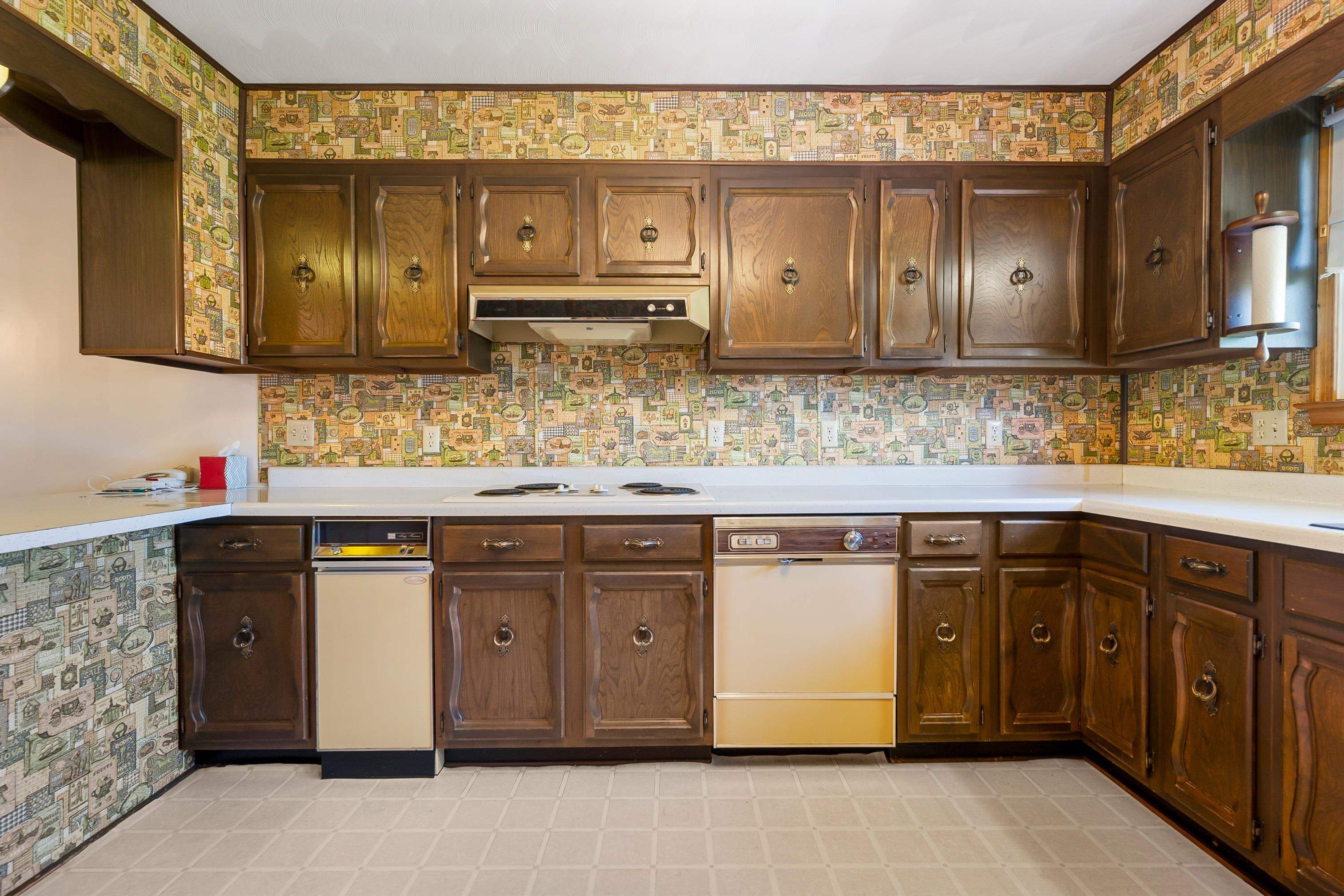 Rural Retreat, Virginia 24368, United States, 3 Bedrooms Bedrooms, ,3 BathroomsBathrooms,Residential,Pending,59132