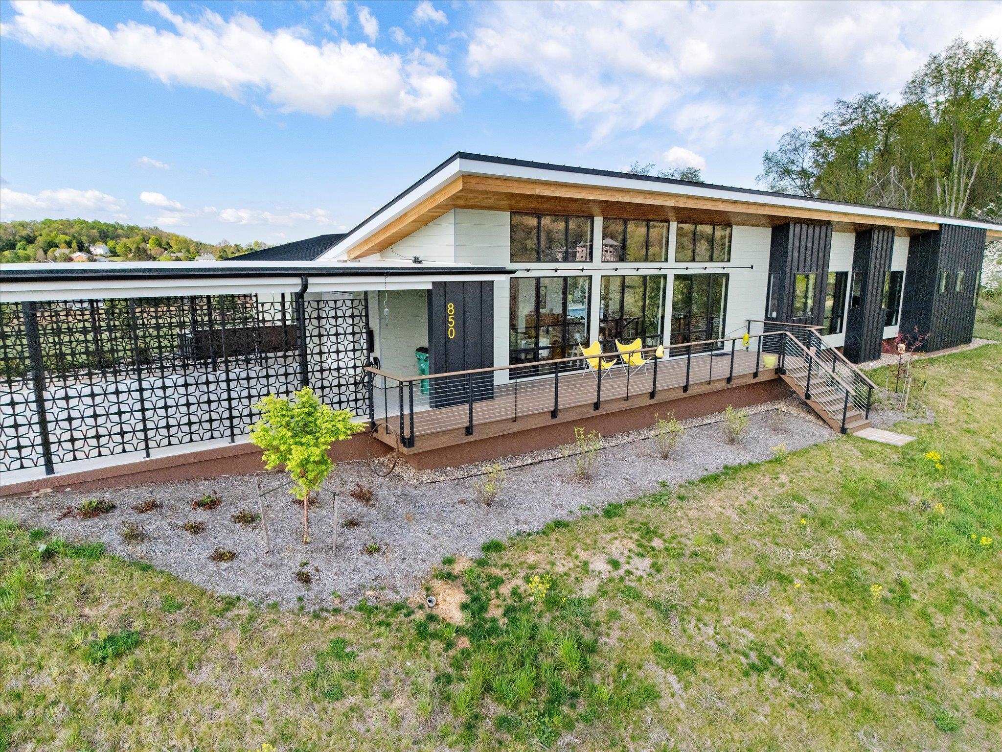 850 Bishop Road