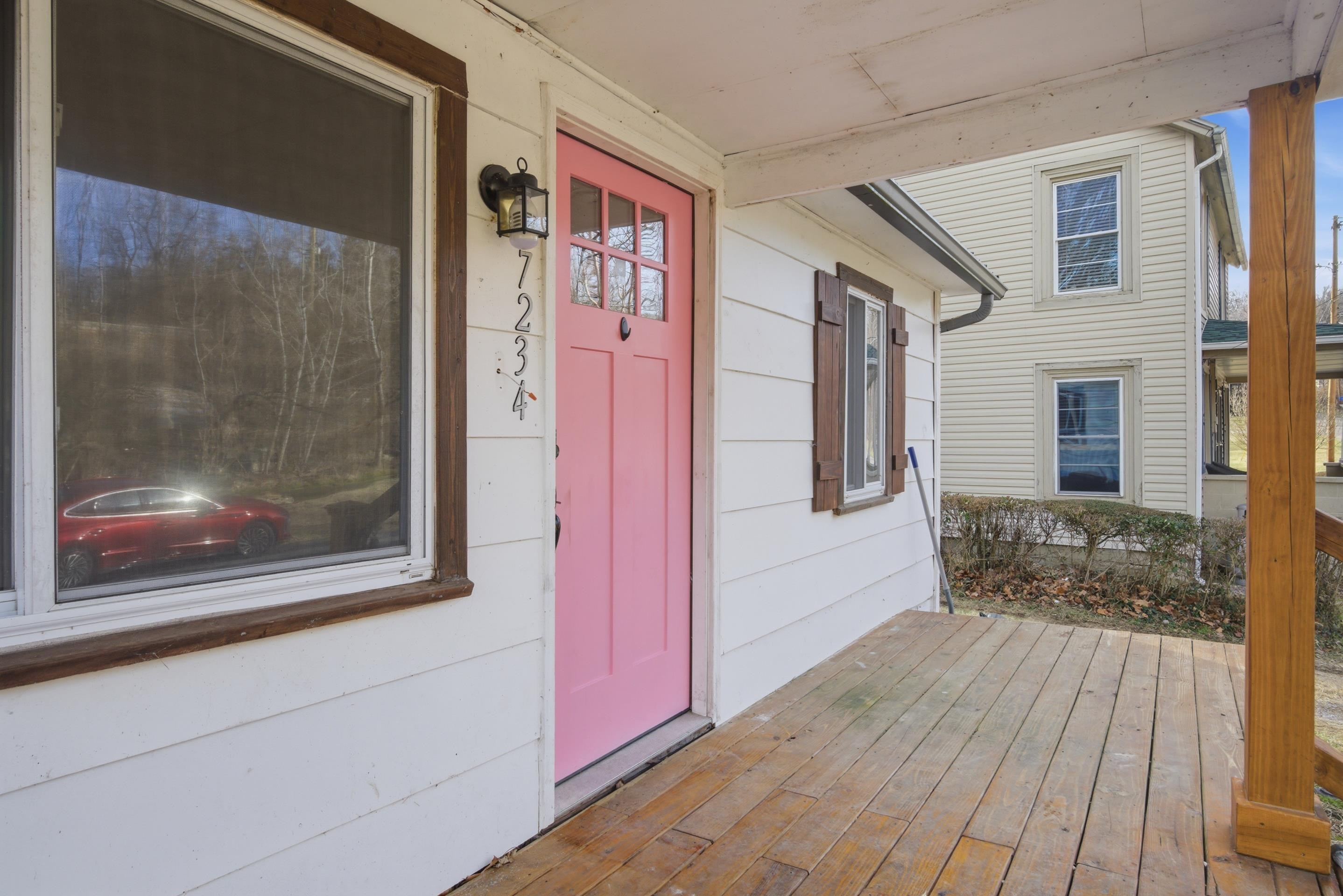 7234 Falling Branch Road