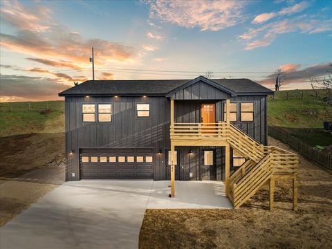 1045 BEAVER Drive Christiansburg VA 24073