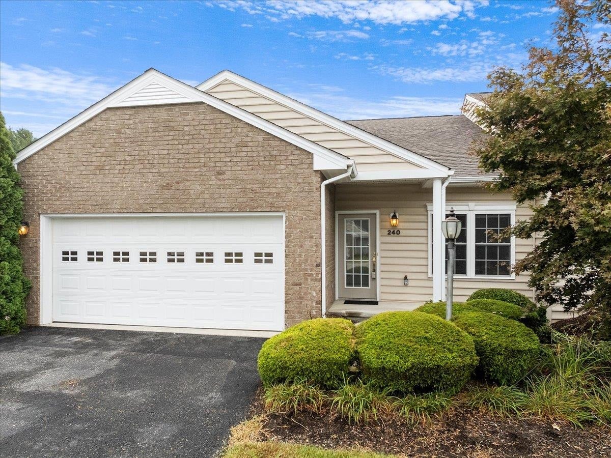 240 Slate Creek Drive NW
